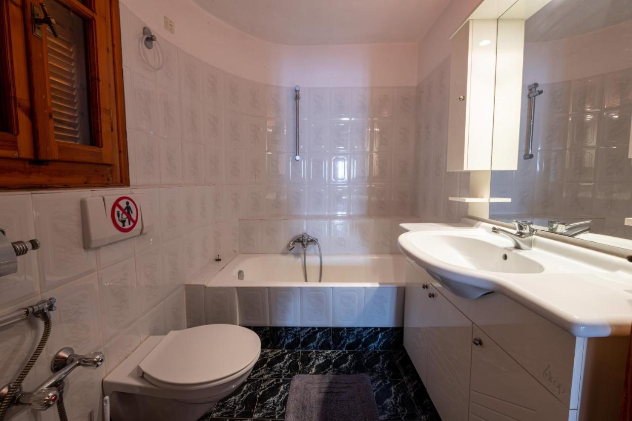 הוילה קרדמילי Alex Stone House מראה חיצוני תמונה