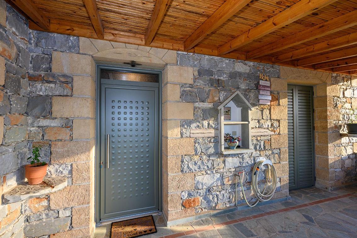 הוילה קרדמילי Alex Stone House מראה חיצוני תמונה