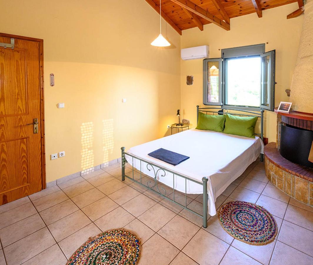 הוילה קרדמילי Alex Stone House מראה חיצוני תמונה